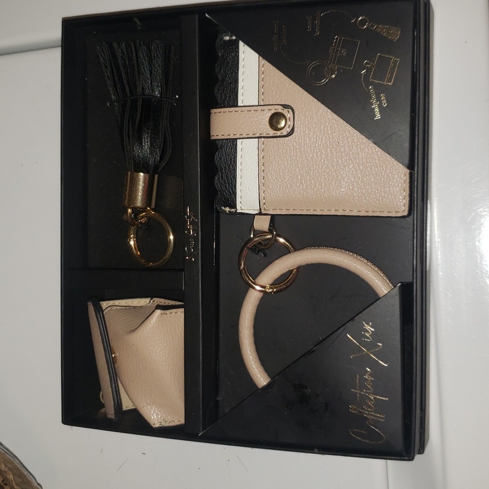 Keychain Gift Set